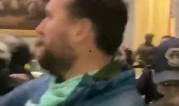 外国有吃瓜群众嘛视频,跨国视频中的社会现象解析