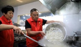 延津吃瓜的视频,揭秘当地特色美食背后的故事