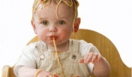 小孩挨打吃瓜视频大全图片,孩子遭遇的残酷现实