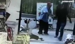 孝义男子吃瓜事件视频