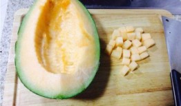 吃哈密瓜拍视频违法吗,合法边界与风险防范