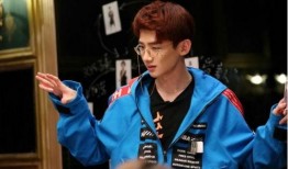 明星大侦探何老师吃瓜视频,笑料百出！