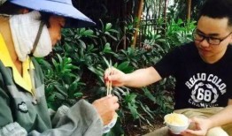 杭州小伙吃瓜视频,揭秘网络红人背后的故事