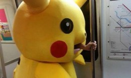 抖音皮卡丘吃瓜视频,抖音热门视频背后的趣味故事