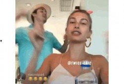 外网吃瓜比伯海莉视频在线观看,这对神仙眷侣太养眼了！