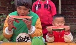 带你吃瓜搞笑视频滑梯版,欢乐无限，笑料横生！