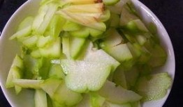 佛手瓜咋吃才好吃呢视频,视频教你如何烹饪出最佳口感