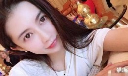 小娇妻露脸吃瓜视频网站,揭秘网络红人背后的故事