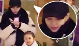 女子门外吃瓜视频播放全集,揭秘全民围观背后的真相