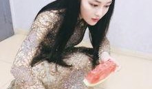 张馨予吃瓜群众吃饭视频,张馨予与吃瓜群众共享美食时光