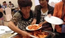 广西大妈吃瓜视频大全,趣味横生的乡村生活剪影