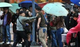 安徽合肥吃瓜事故视频,一幕幕惊险瞬间引关注