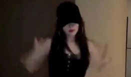 韩国跳舞人吃瓜视频,揭秘韩国跳舞人吃瓜视频背后的文化现象